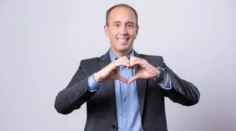 Prefeito de Sorocaba, Rodrigo Manga, é afastado por corrupção